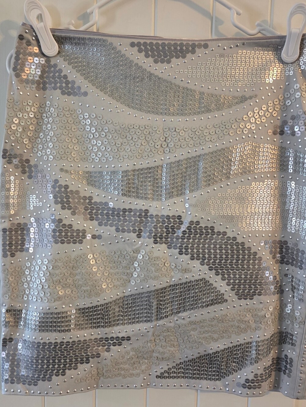 White House Black Market Silver Sequin Wave Mini Skirt NWT Size 2 $158 Retail